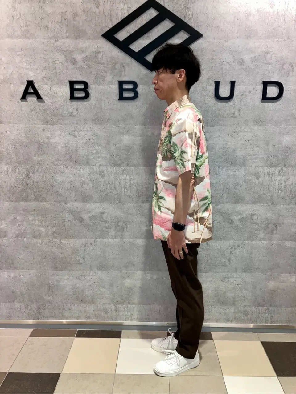 JOSEPH ABBOUD 足立 コーディネート画像