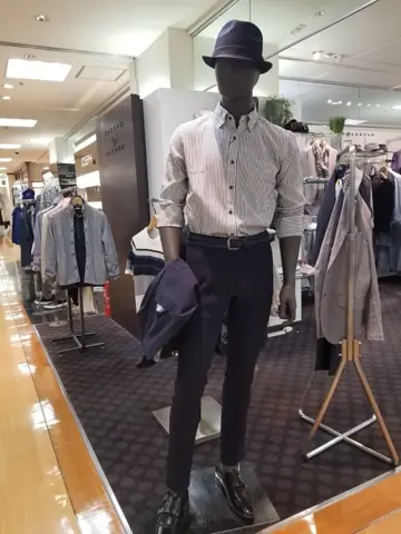 JOSEPH ABBOUD スタッフ コーディネート画像