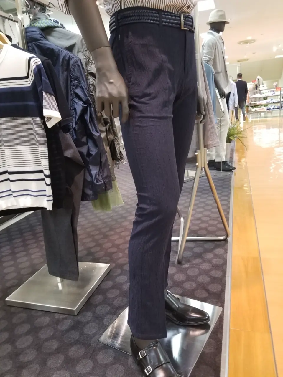 JOSEPH ABBOUD スタッフ コーディネート画像