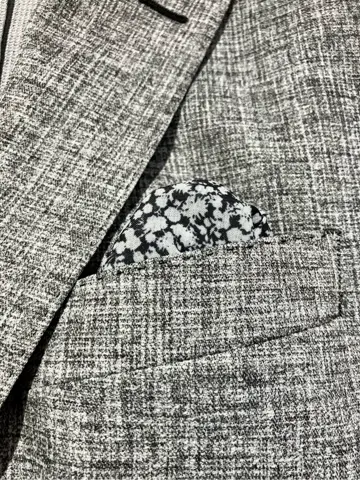 JOSEPH ABBOUD 足立 コーディネート画像