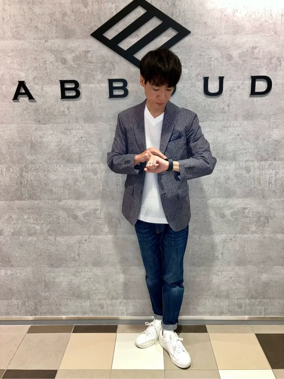 JOSEPH ABBOUD 足立 コーディネート画像