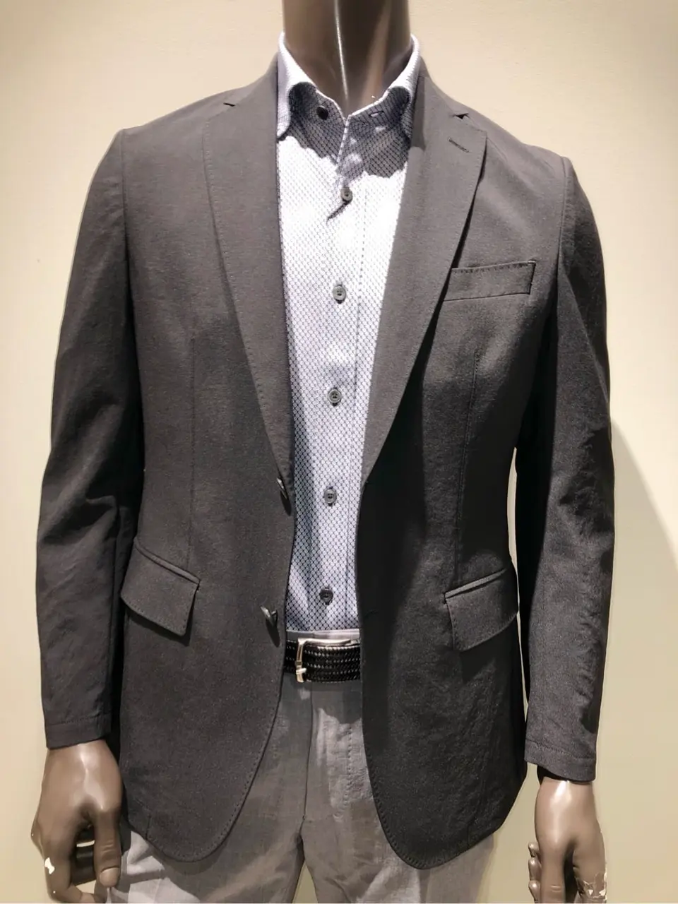 JOSEPH ABBOUD 川田 コーディネート画像