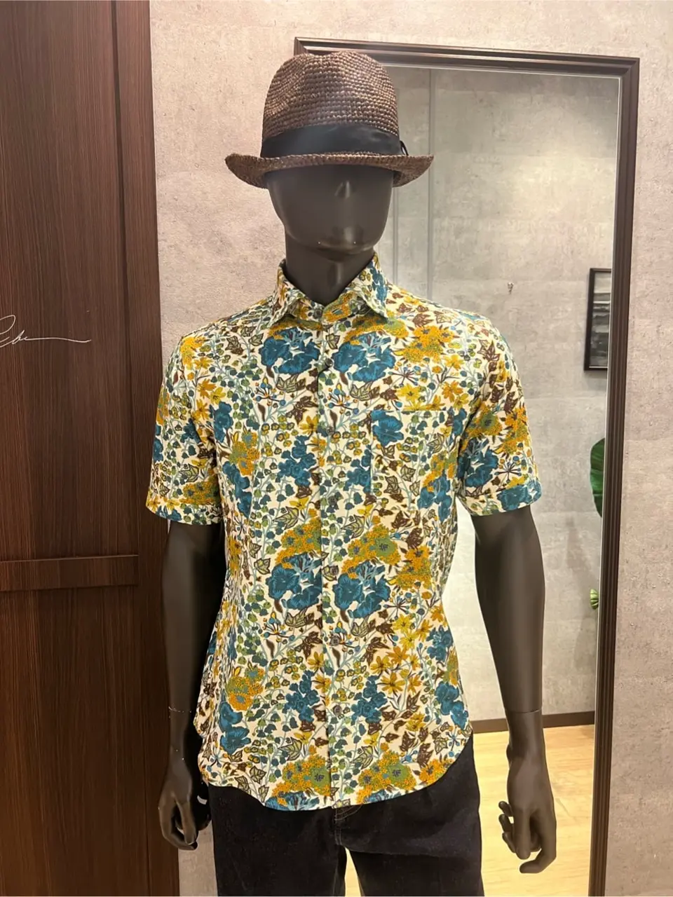 JOSEPH ABBOUD 上條 コーディネート画像