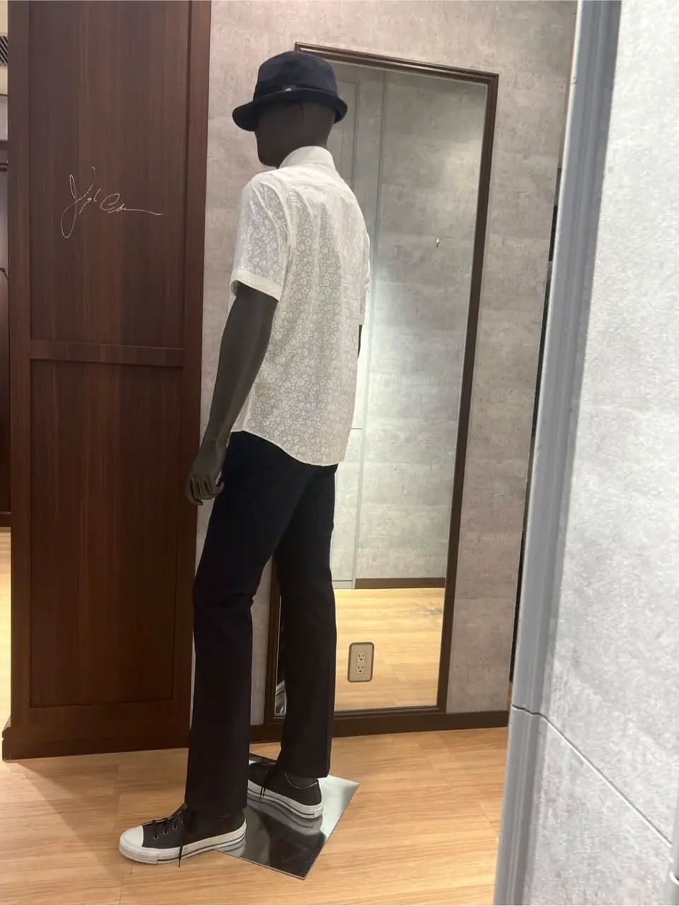 JOSEPH ABBOUD 上條 コーディネート画像