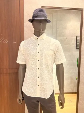 JOSEPH ABBOUD 上條 コーディネート画像