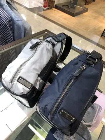 JOSEPH ABBOUD 小籏 コーディネート画像