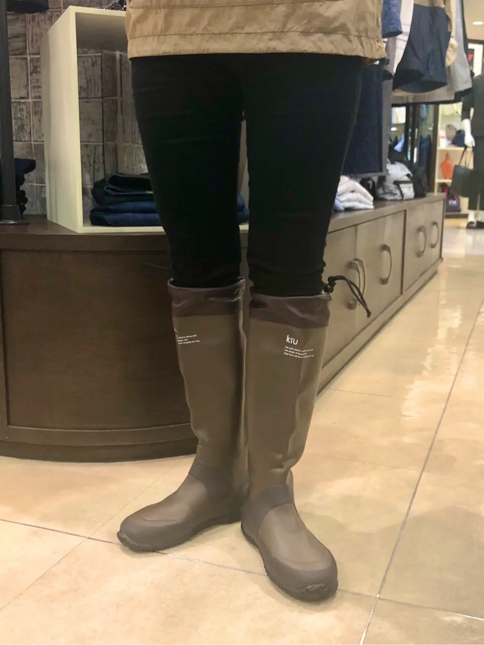 JOSEPH ABBOUD Konda コーディネート画像