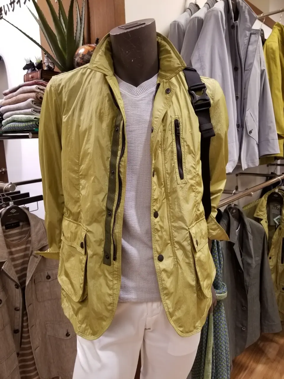 JOSEPH ABBOUD 藤川 コーディネート画像