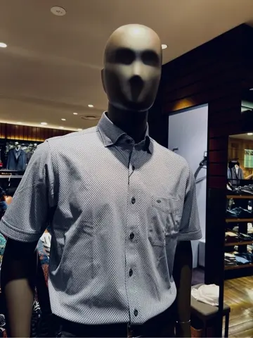 JOSEPH ABBOUD 新林 コーディネート画像