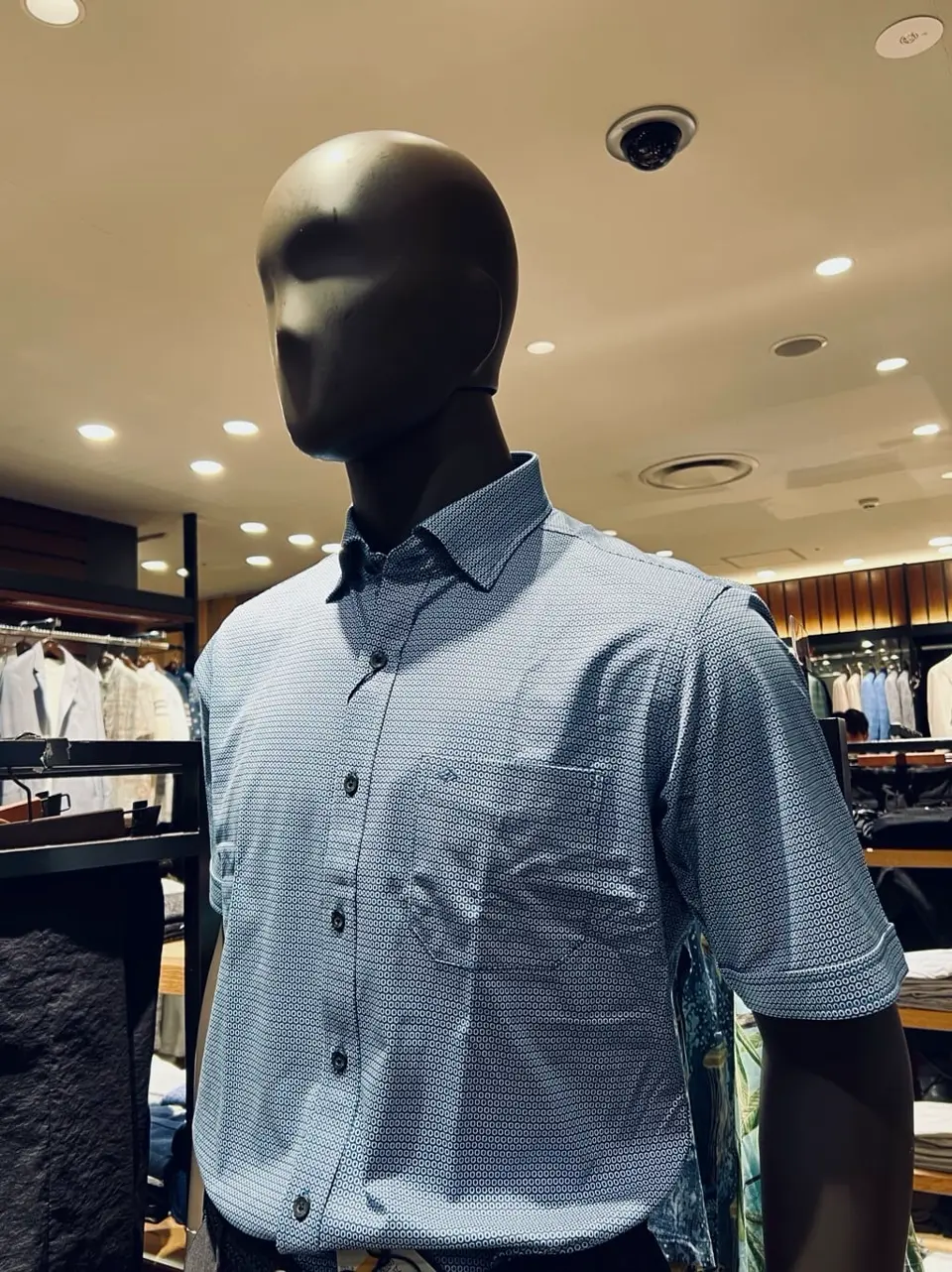 JOSEPH ABBOUD 新林 コーディネート画像