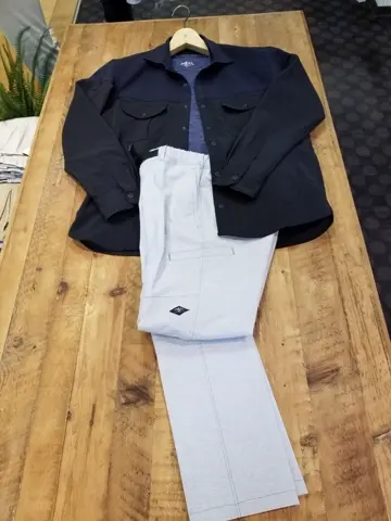 JOSEPH ABBOUD スタッフ コーディネート画像