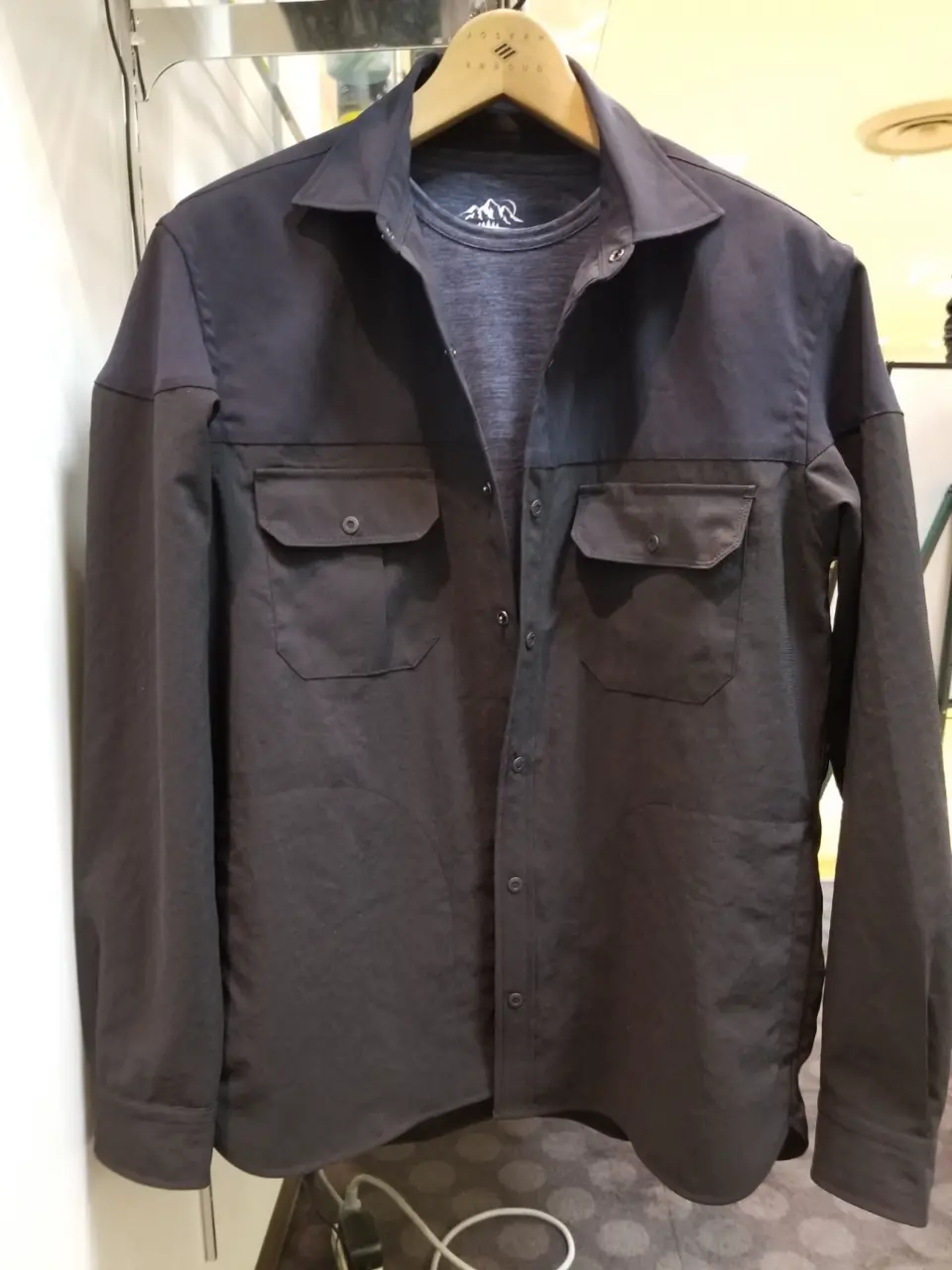 JOSEPH ABBOUD スタッフ コーディネート画像