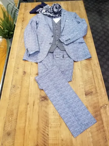 JOSEPH ABBOUD スタッフ コーディネート画像