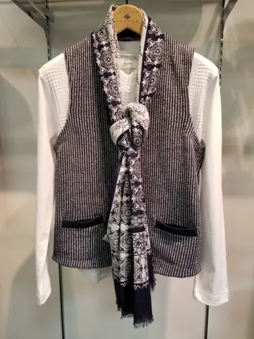 JOSEPH ABBOUD スタッフ コーディネート画像