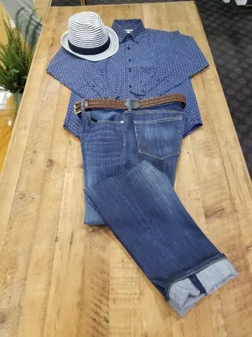 JOSEPH ABBOUD スタッフ コーディネート画像