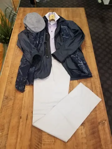 JOSEPH ABBOUD スタッフ コーディネート画像