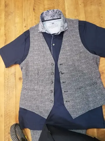 JOSEPH ABBOUD スタッフ コーディネート画像