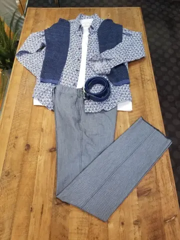 JOSEPH ABBOUD スタッフ コーディネート画像