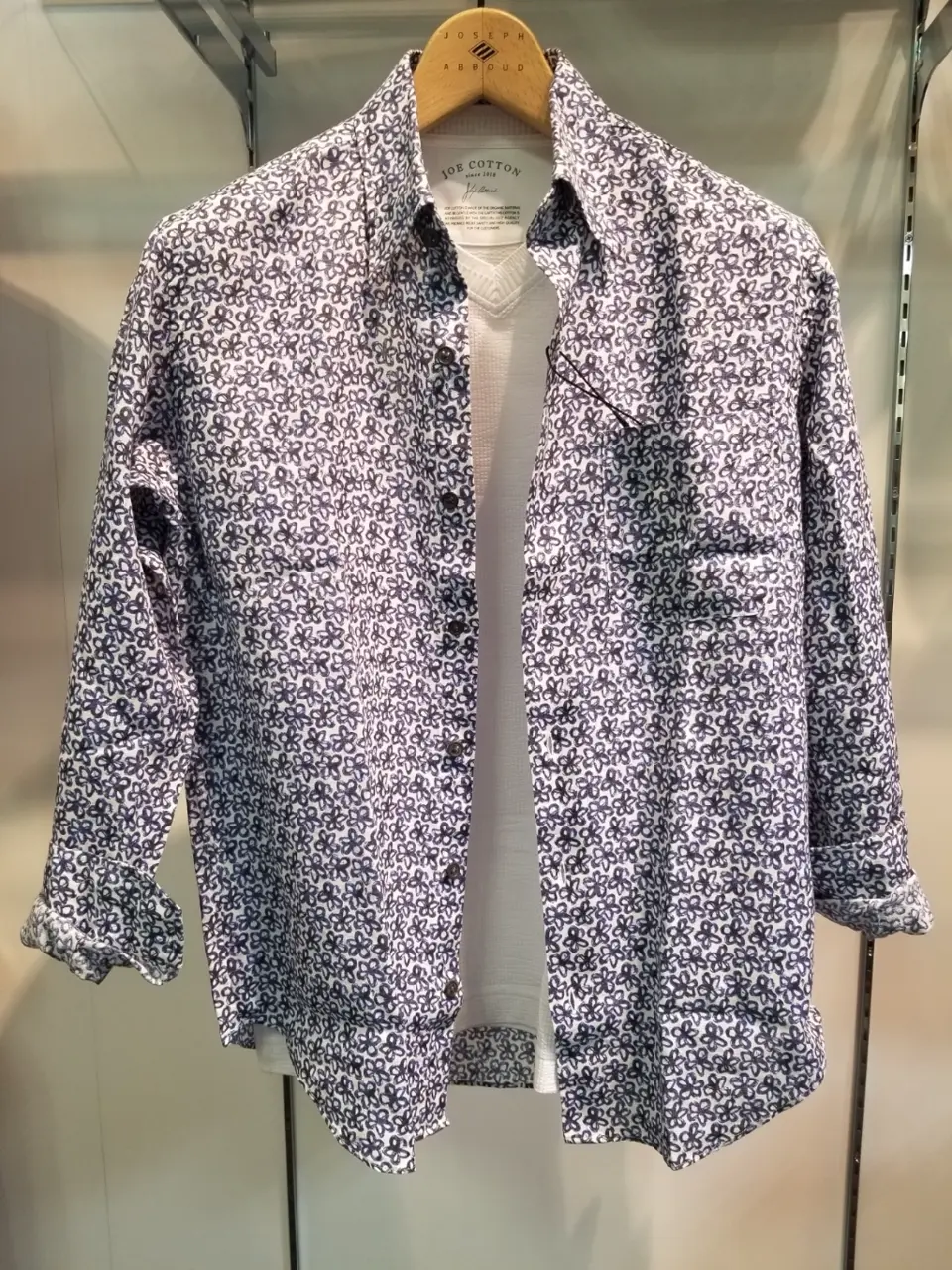 JOSEPH ABBOUD スタッフ コーディネート画像