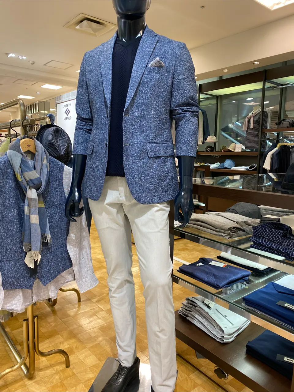 JOSEPH ABBOUD 瀬野 コーディネート画像