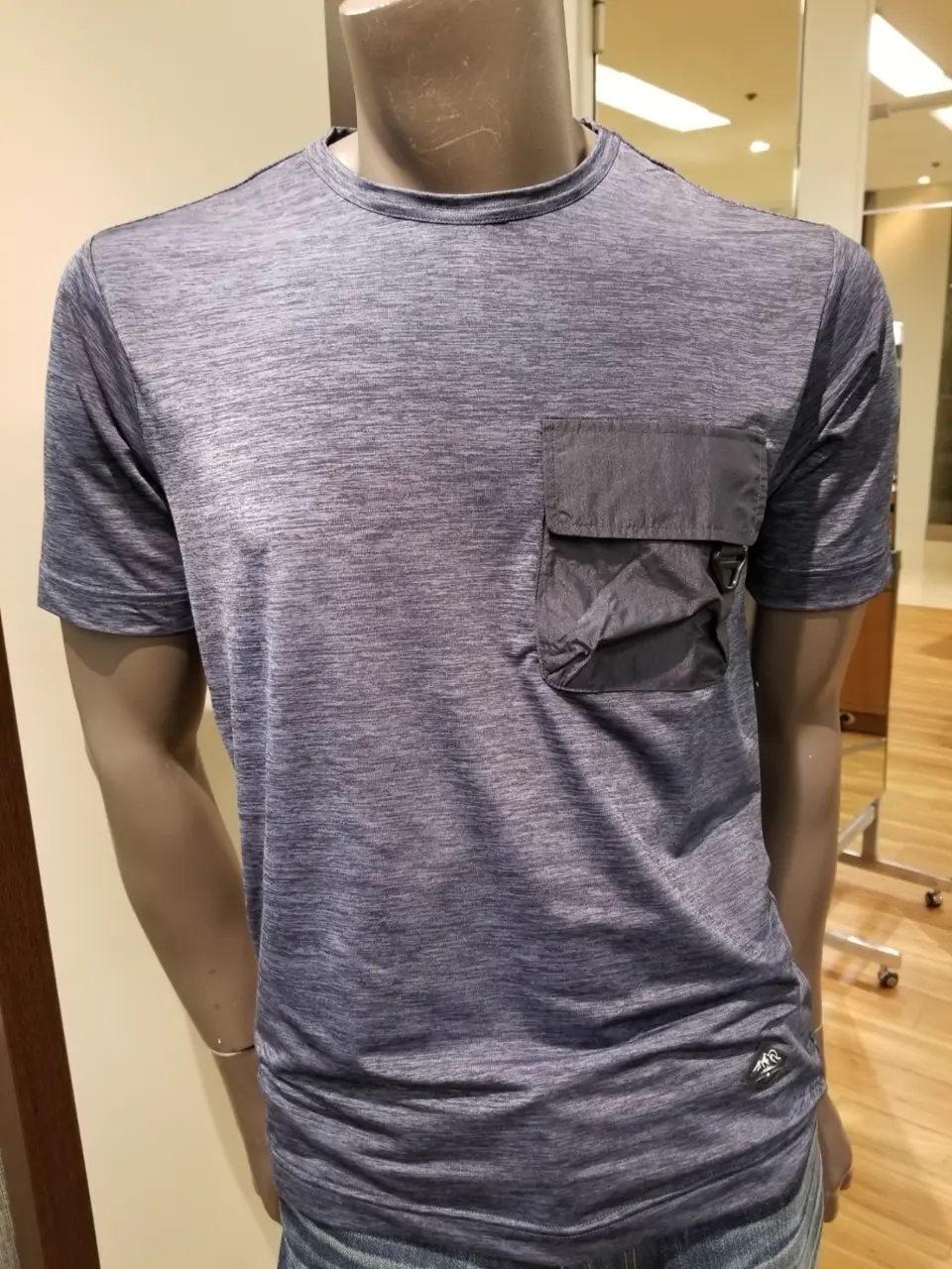 JOSEPH ABBOUD 藤川 コーディネート画像