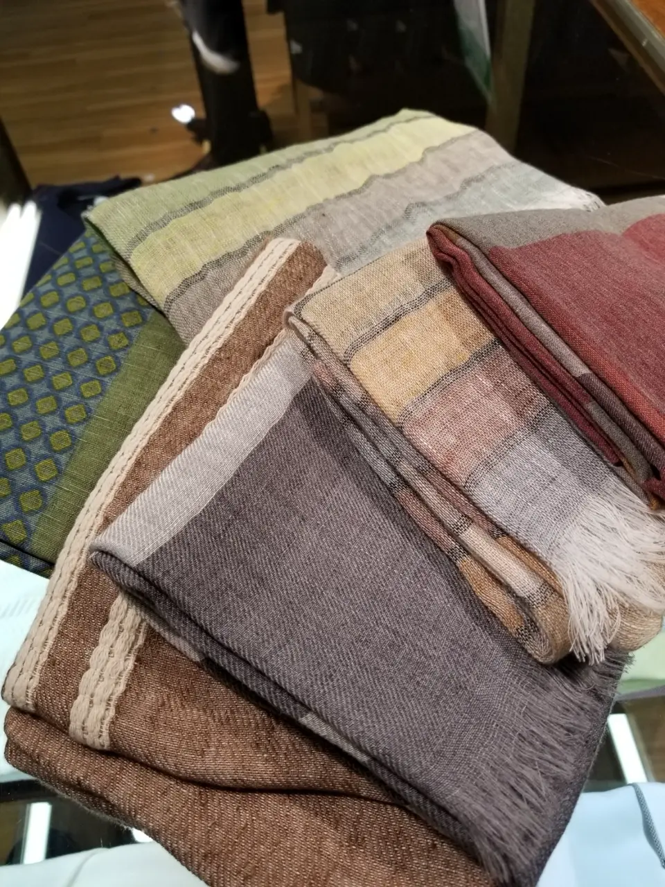 JOSEPH ABBOUD 藤川 コーディネート画像