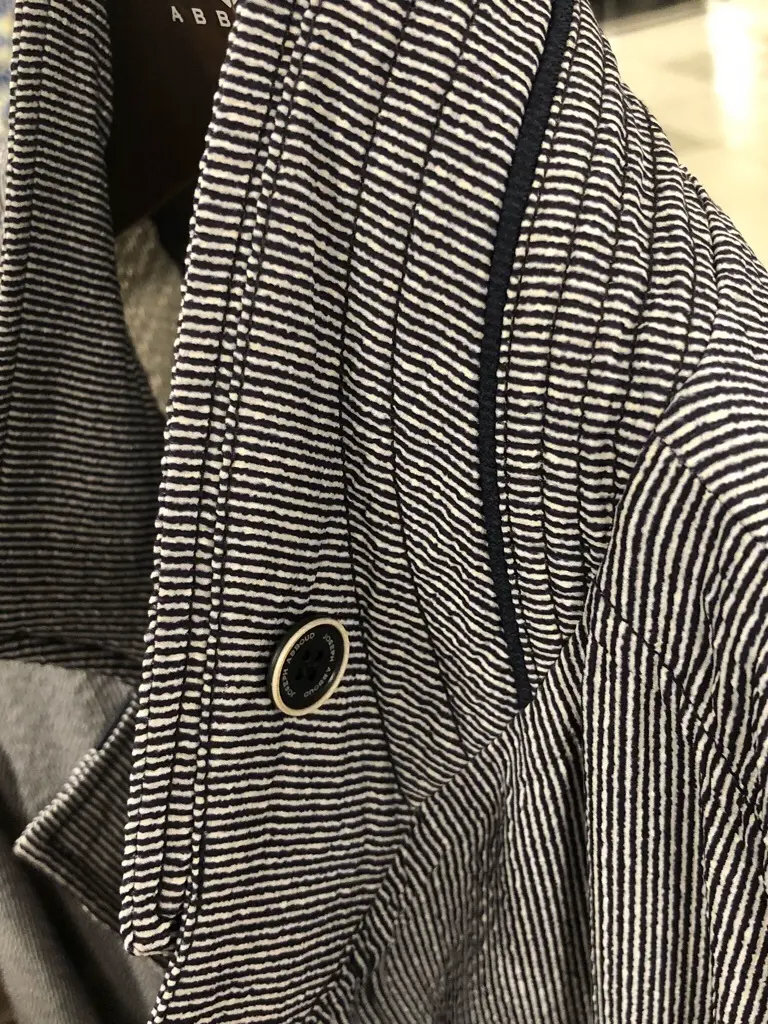 JOSEPH ABBOUD 西村 コーディネート画像