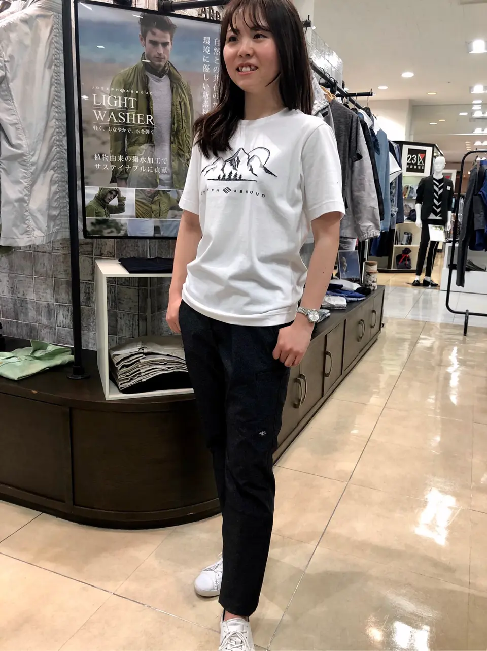 JOSEPH ABBOUD Konda コーディネート画像