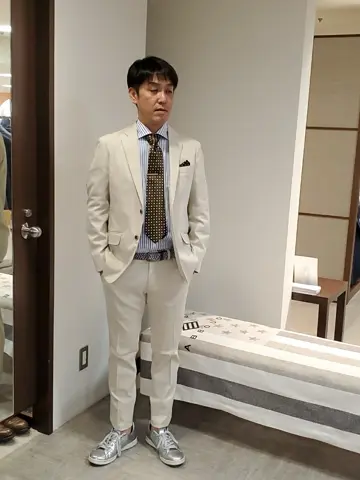 JOSEPH ABBOUD 五島 コーディネート画像