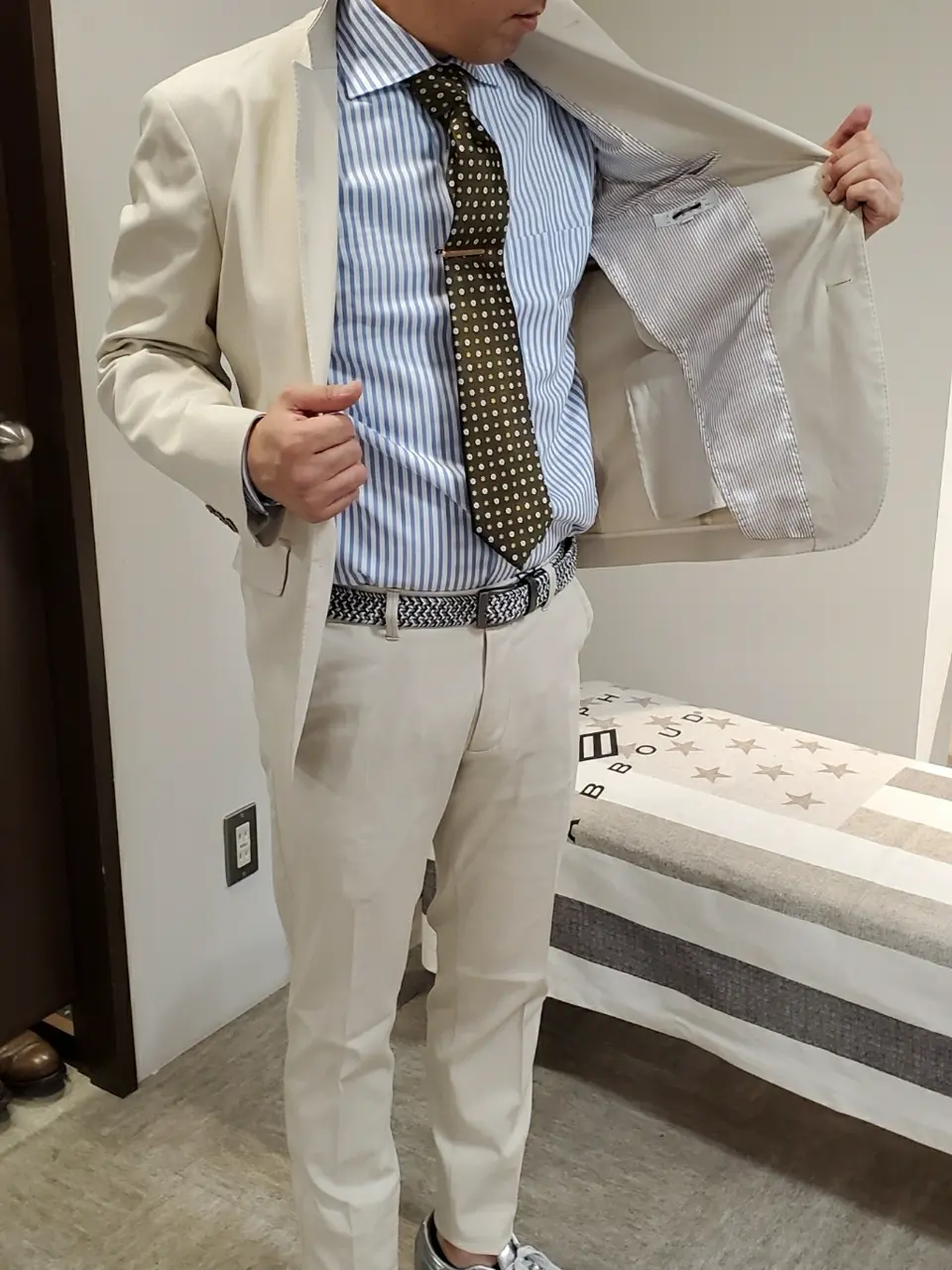 JOSEPH ABBOUD 五島 コーディネート画像