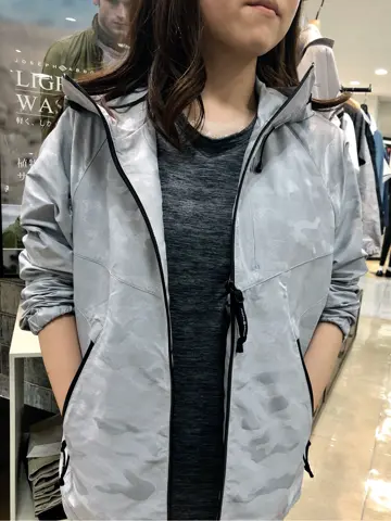 JOSEPH ABBOUD Konda コーディネート画像