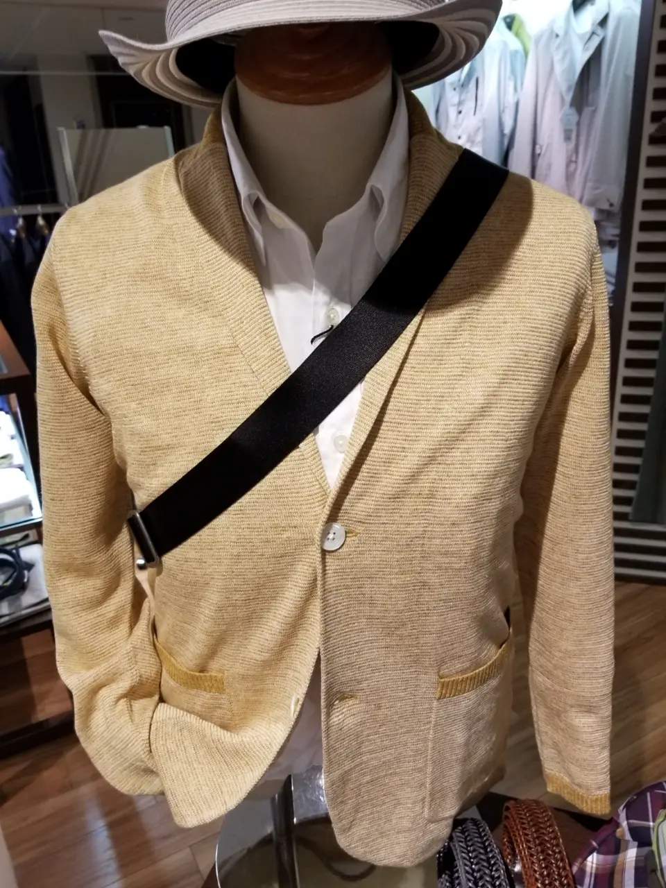 JOSEPH ABBOUD 藤川 コーディネート画像
