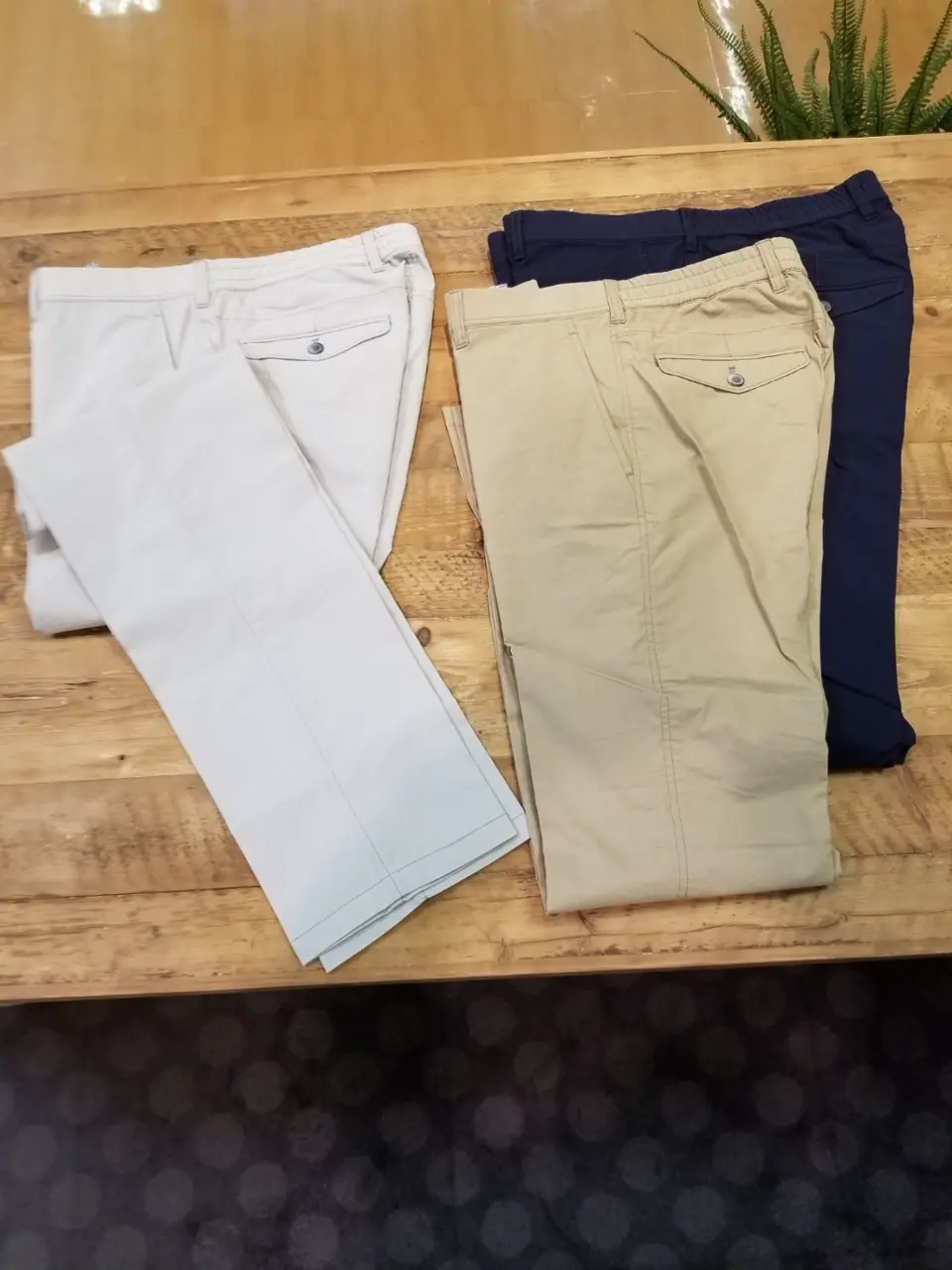 JOSEPH ABBOUD スタッフ コーディネート画像