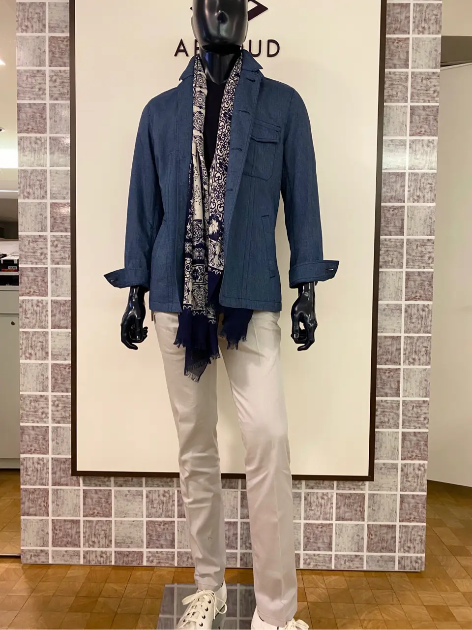 JOSEPH ABBOUD 瀬野 コーディネート画像