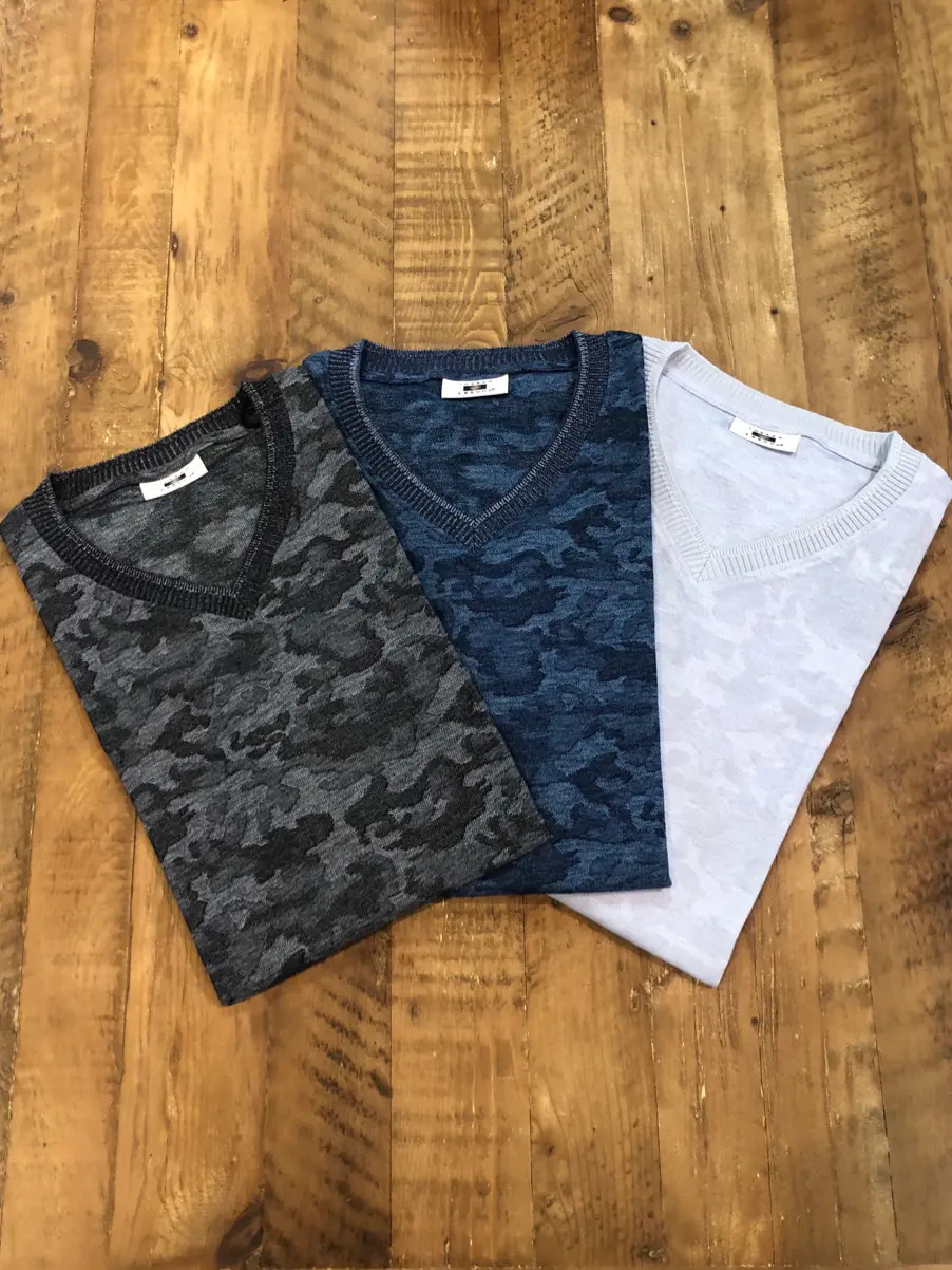 JOSEPH ABBOUD スタッフ コーディネート画像