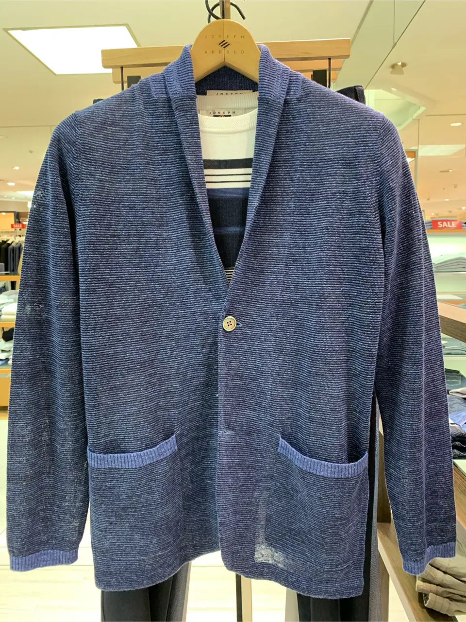 JOSEPH ABBOUD 若山 コーディネート画像