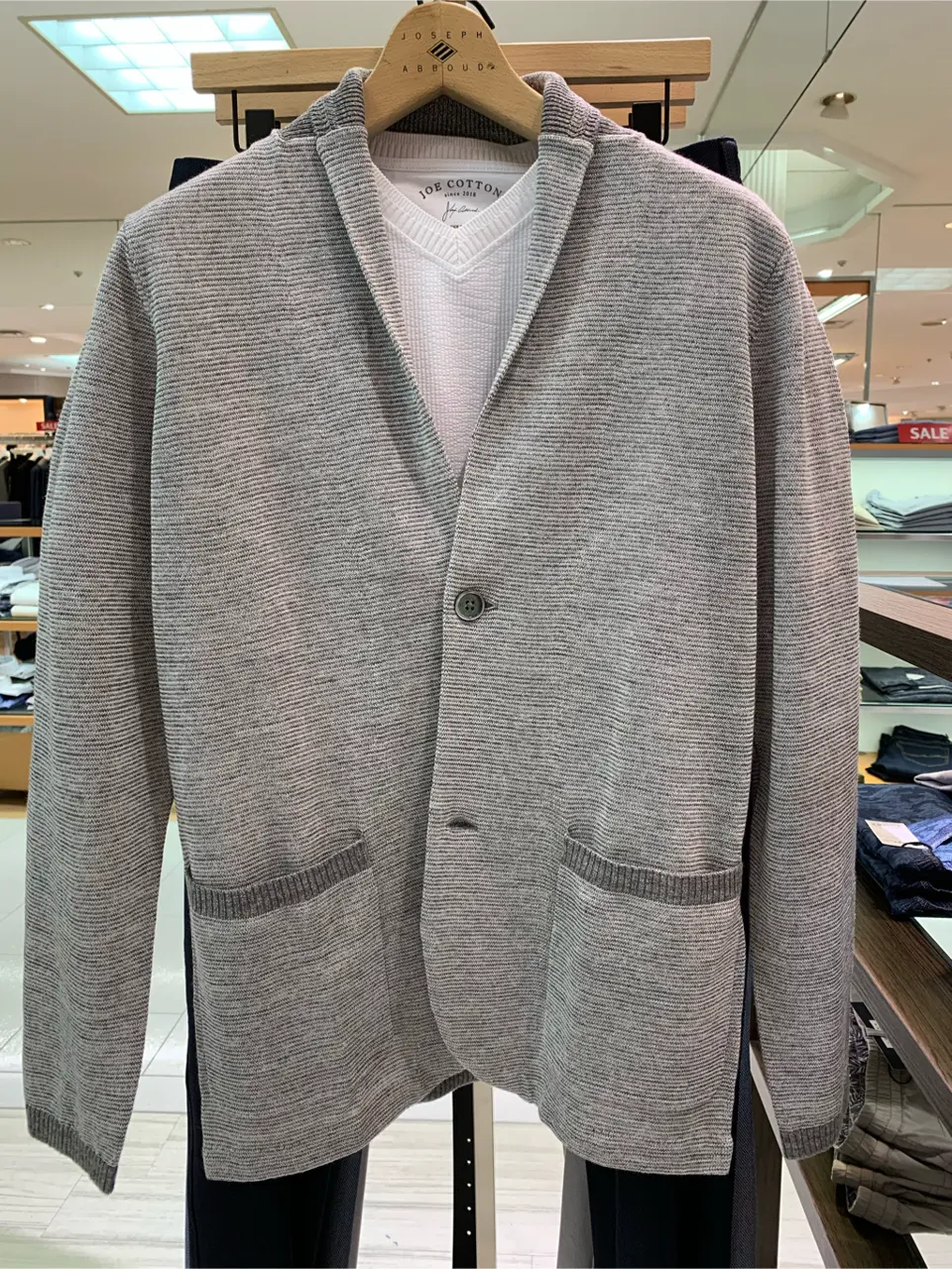 JOSEPH ABBOUD 若山 コーディネート画像