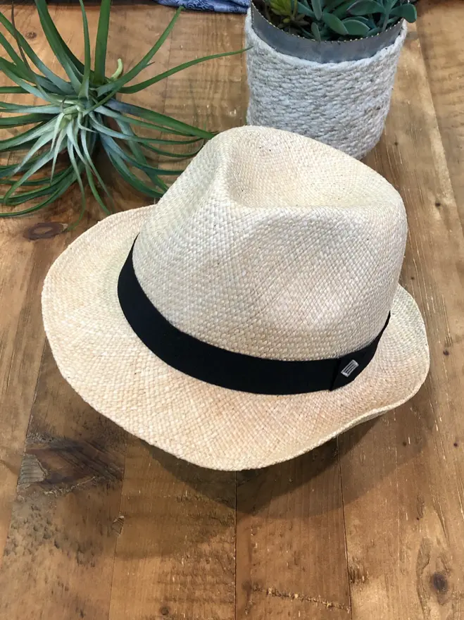 JOSEPH ABBOUD スタッフ コーディネート画像