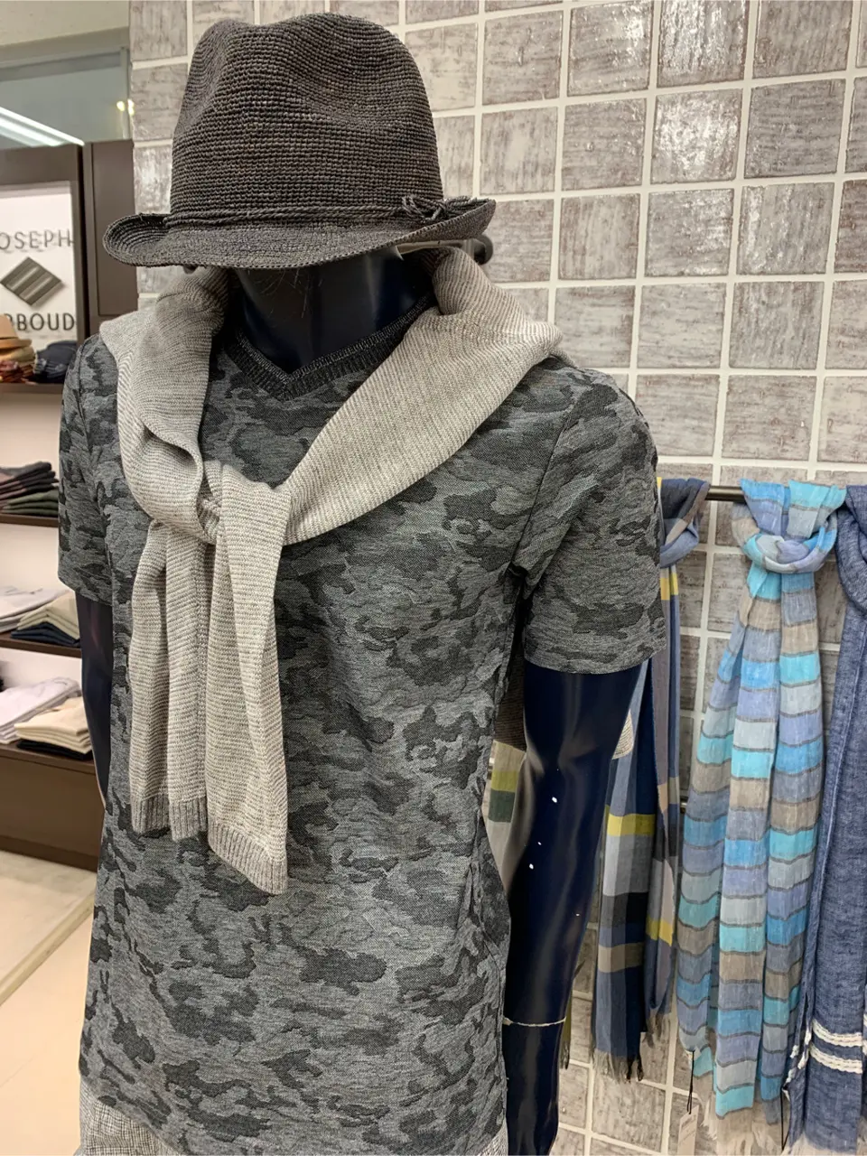 JOSEPH ABBOUD 前田 コーディネート画像