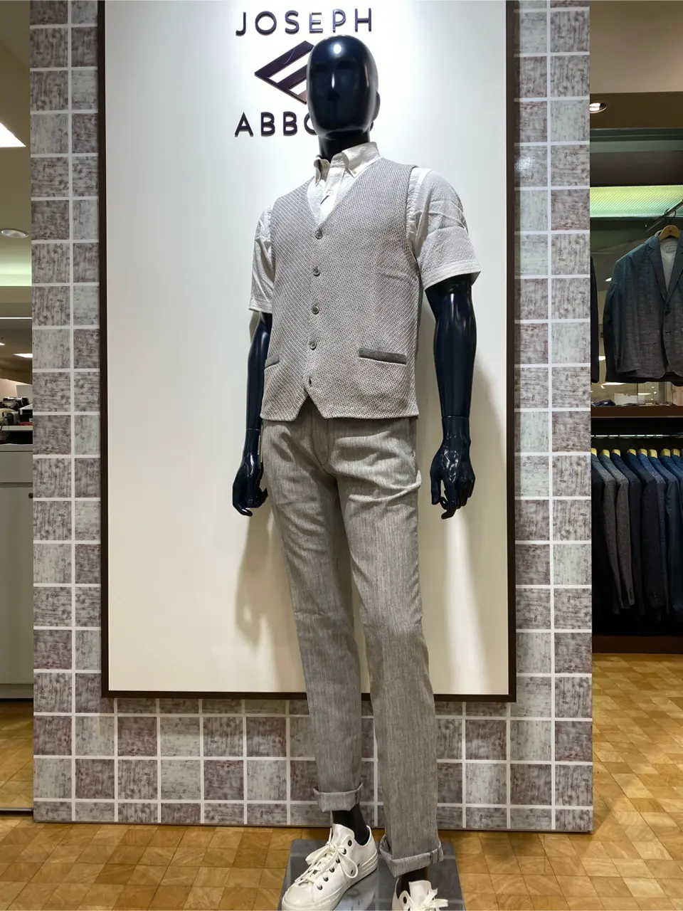 JOSEPH ABBOUD 瀬野 コーディネート画像