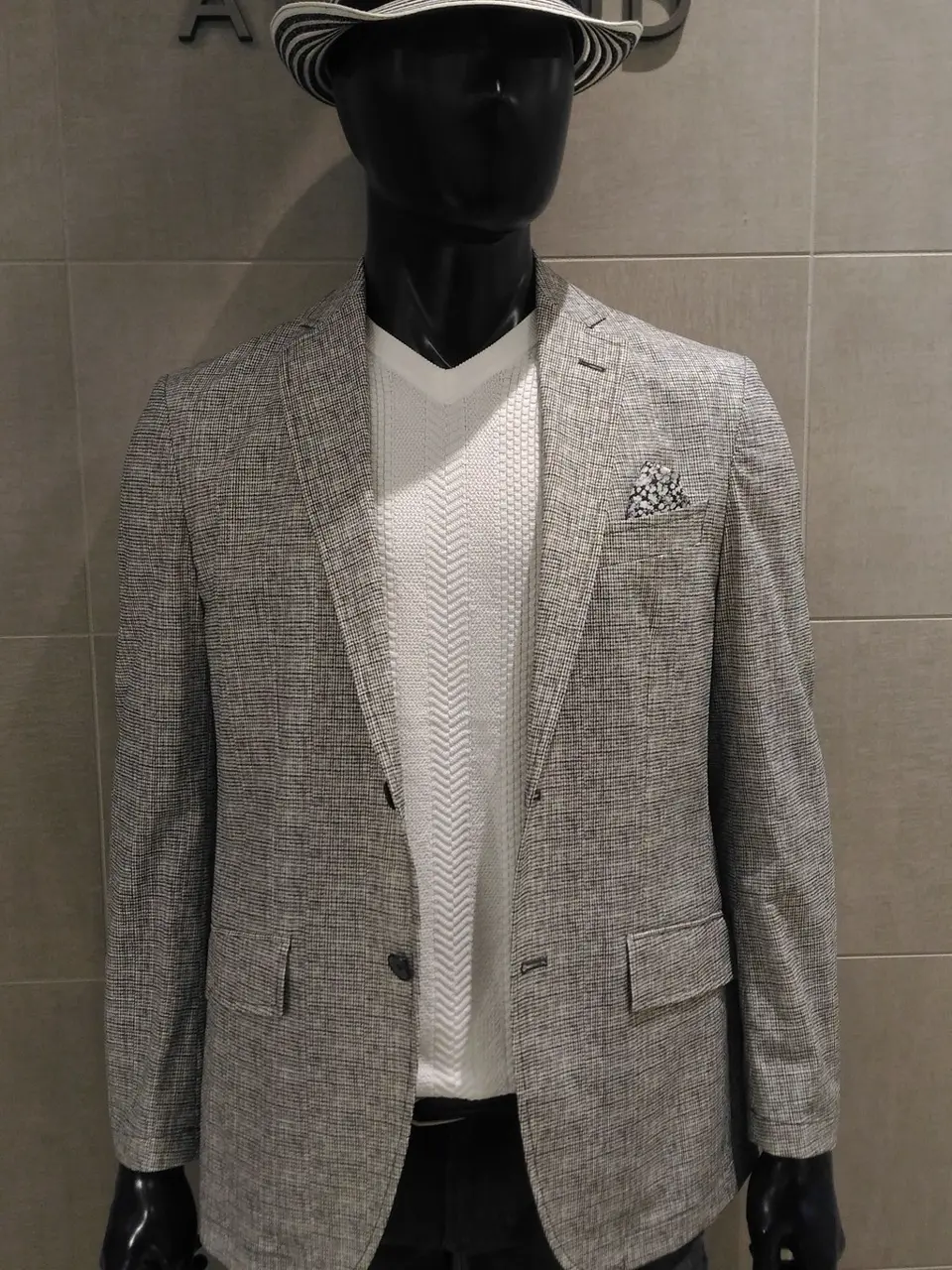 JOSEPH ABBOUD 吉川 コーディネート画像