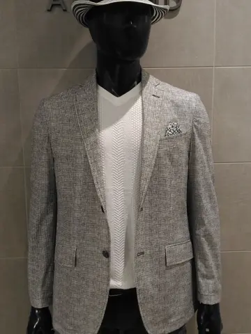 JOSEPH ABBOUD 吉川 コーディネート画像