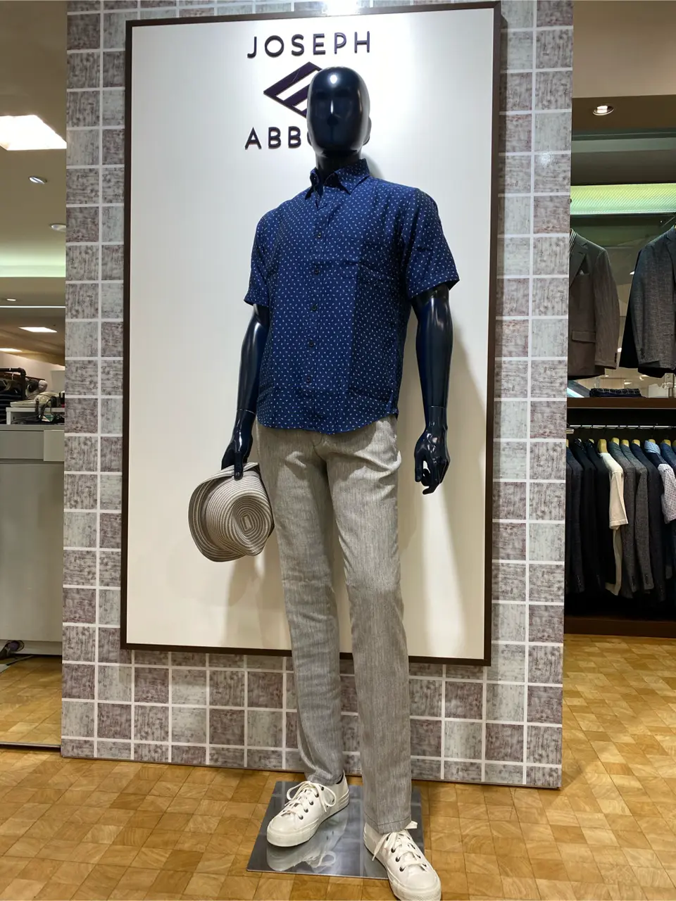 JOSEPH ABBOUD 瀬野 コーディネート画像
