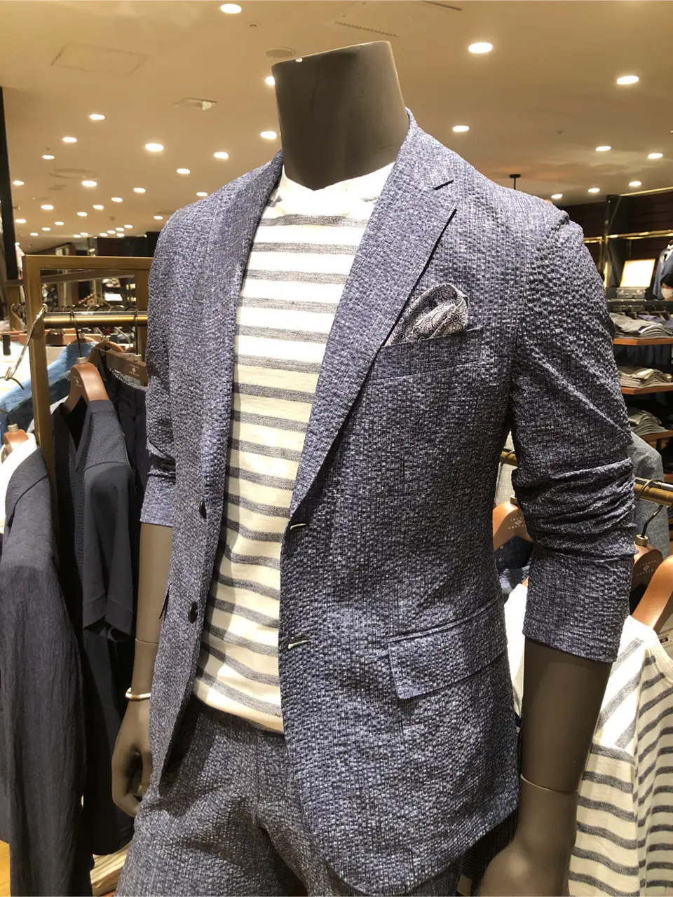 JOSEPH ABBOUD 新林 コーディネート画像
