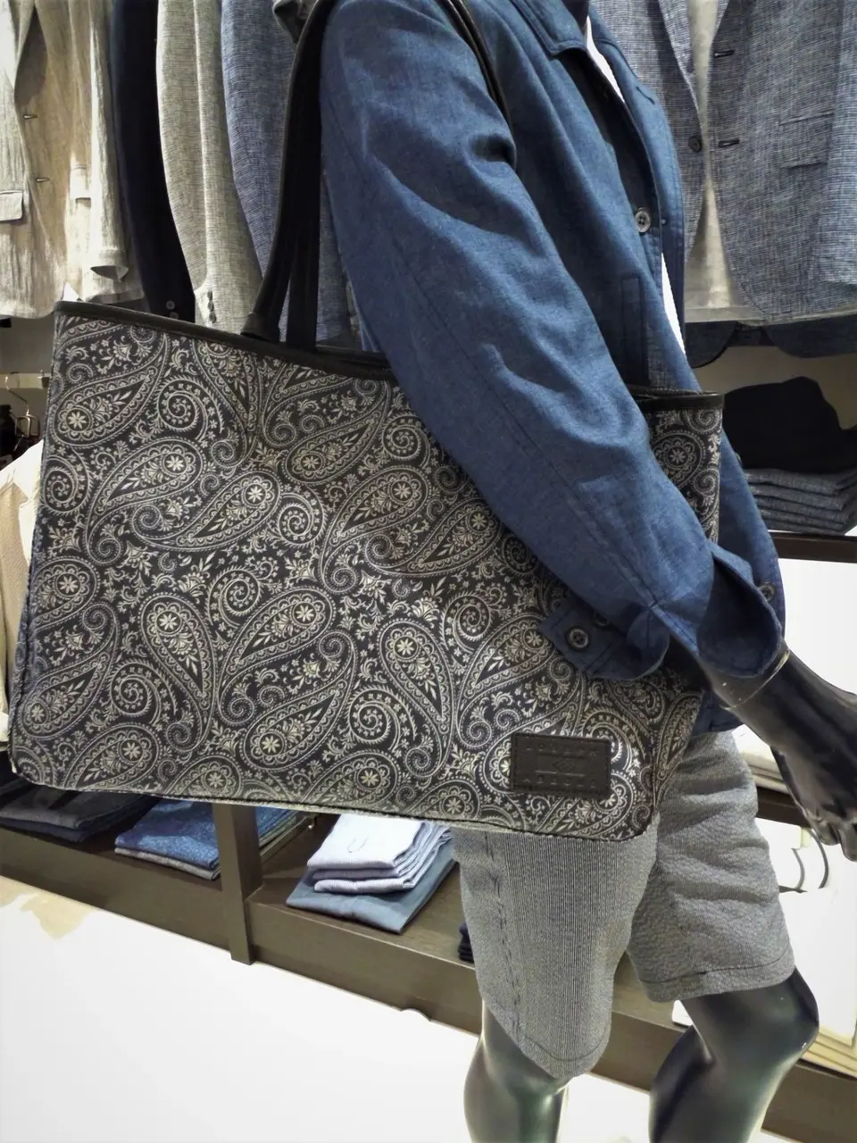 JOSEPH ABBOUD 前田 コーディネート画像