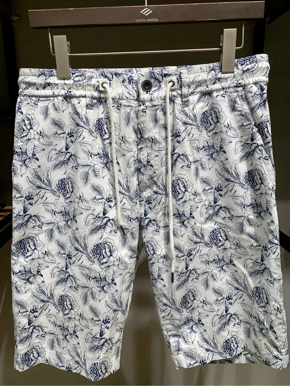 JOSEPH ABBOUD 小沼 コーディネート画像