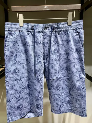 JOSEPH ABBOUD 小沼 コーディネート画像