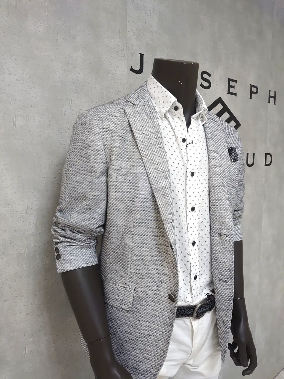 JOSEPH ABBOUD 石川 コーディネート画像