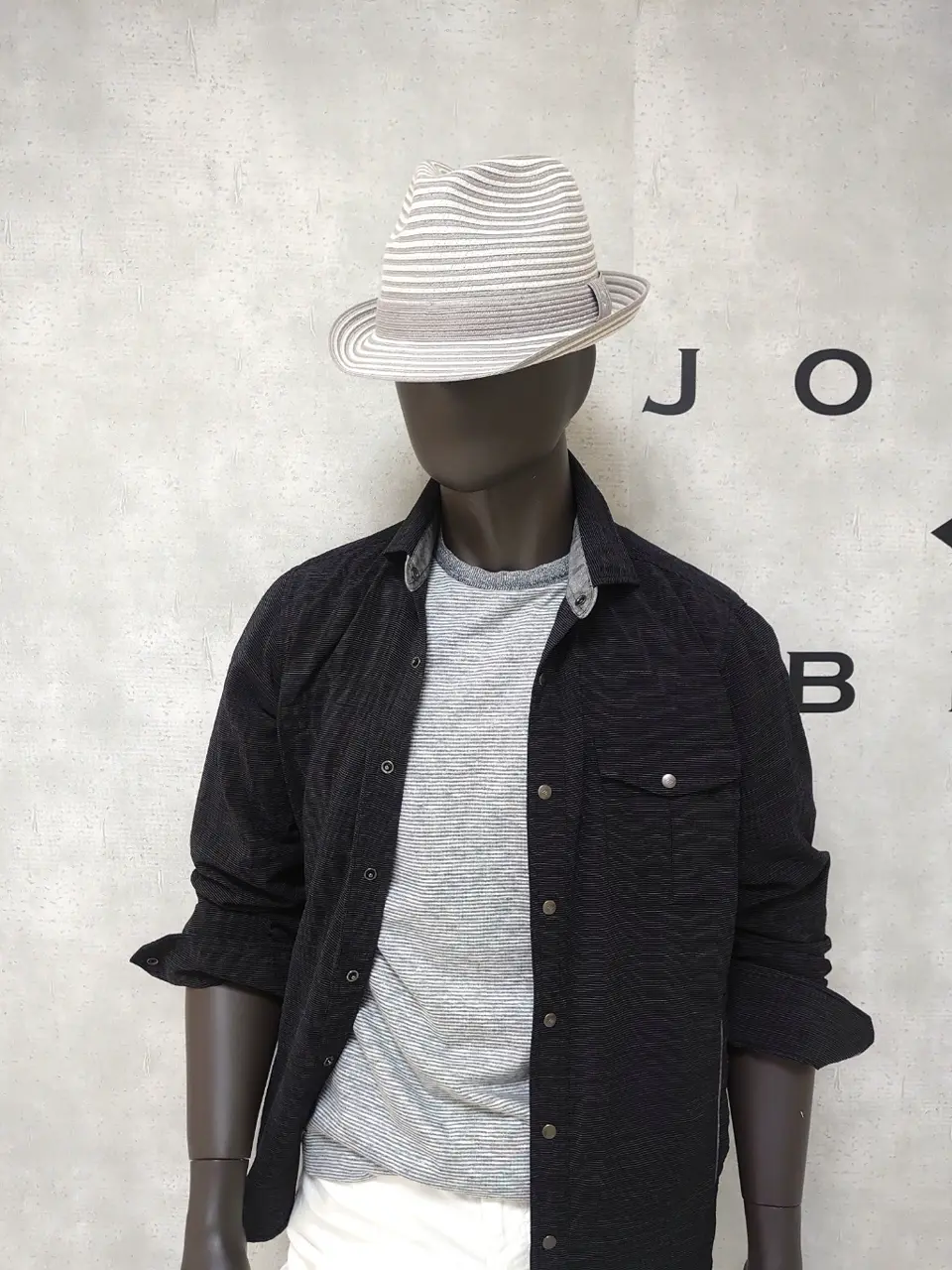 JOSEPH ABBOUD 石川 コーディネート画像