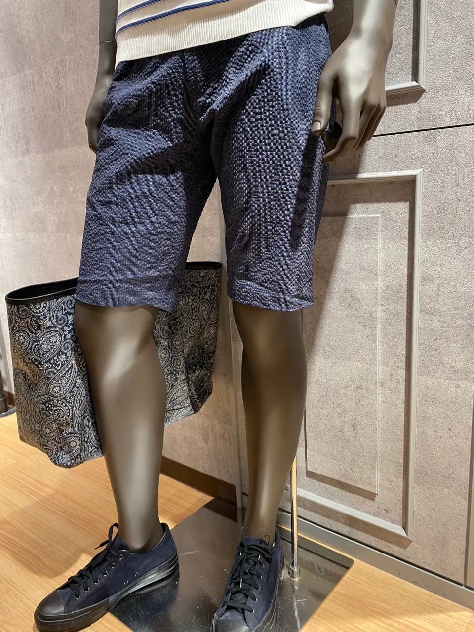  東　 コーディネート画像